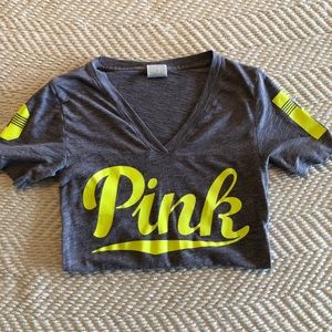 Victoria’s Secret pink T✨